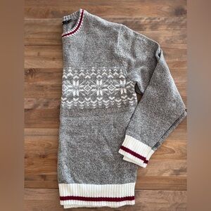 Simons Gray and White snowflake Sweater